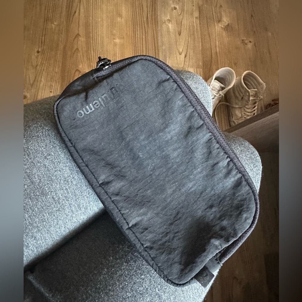 Lululemon Mini Belt Bag/Cross body bag!